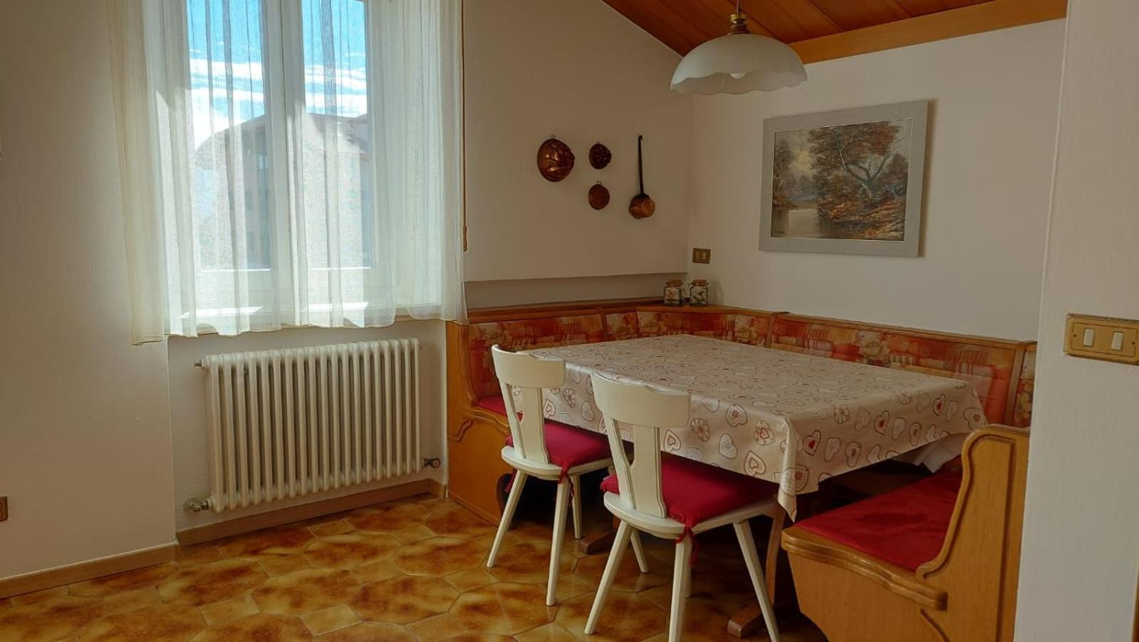 Casa Vacanze Paola Romeno Buitenkant foto