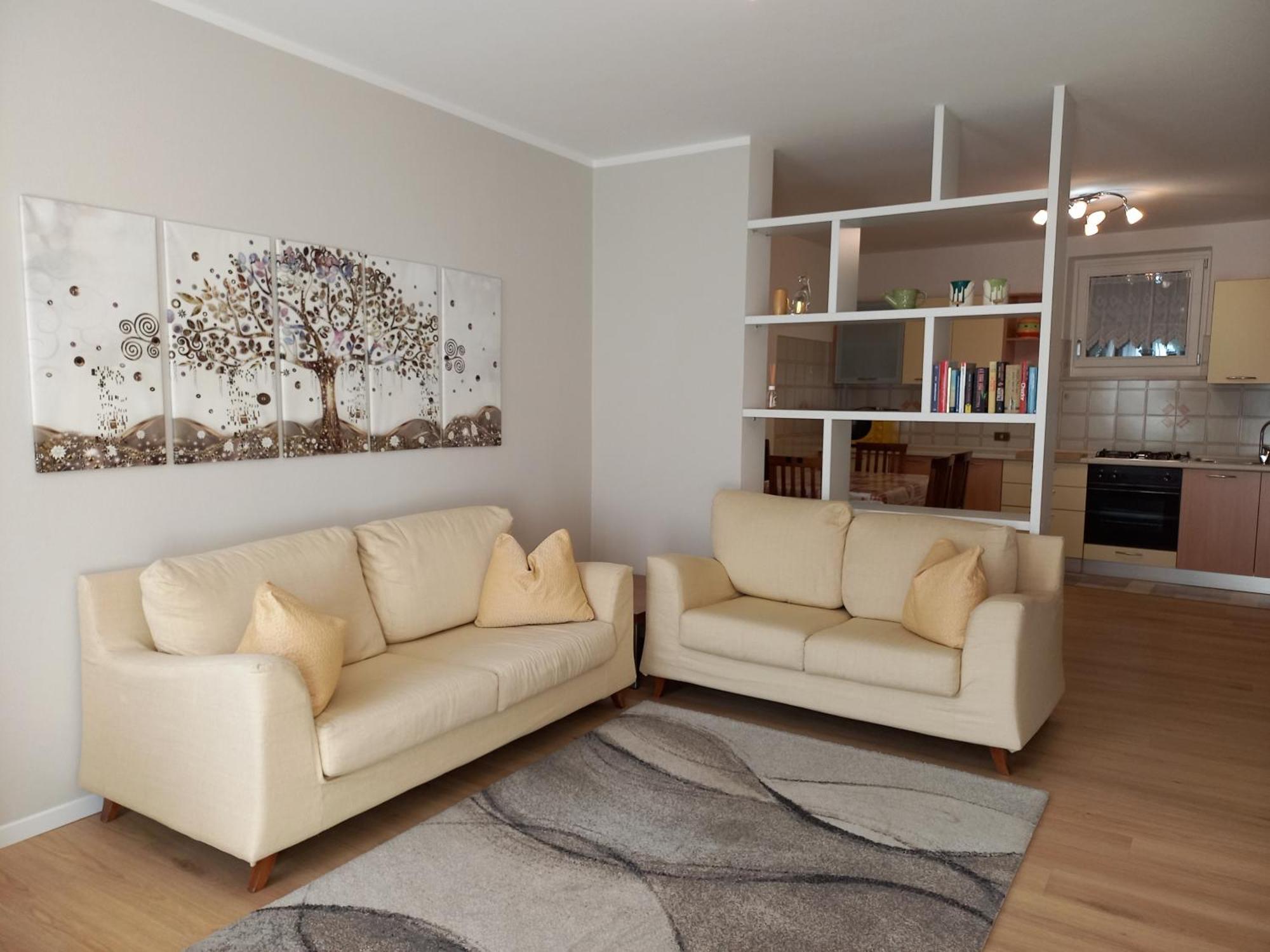 Casa Vacanze Paola Romeno Buitenkant foto