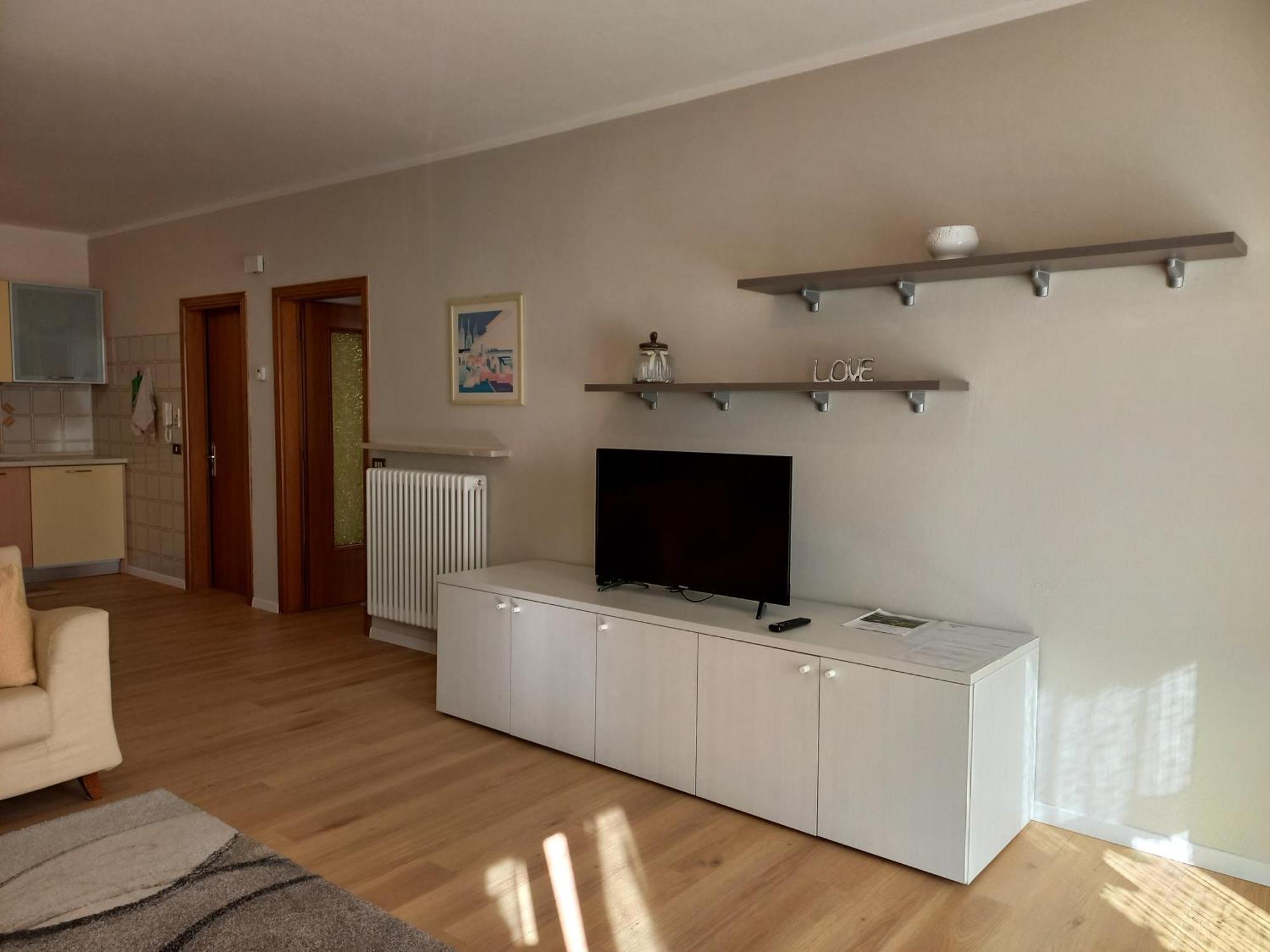 Casa Vacanze Paola Romeno Buitenkant foto